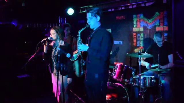 Это за окном рассвет. Кавер-группа Попурри смотреть онлайн