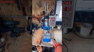 Настольный (компактный) пневматический пресс (200 кг)