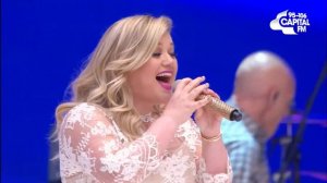 Kelly Clarkson -  'Heartbeat Song' (Summertime Ball 2015)
