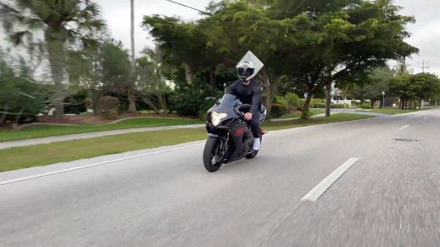 2004 Suzuki GSXR 750 With Yoshimura Exhaust смотреть онлайн