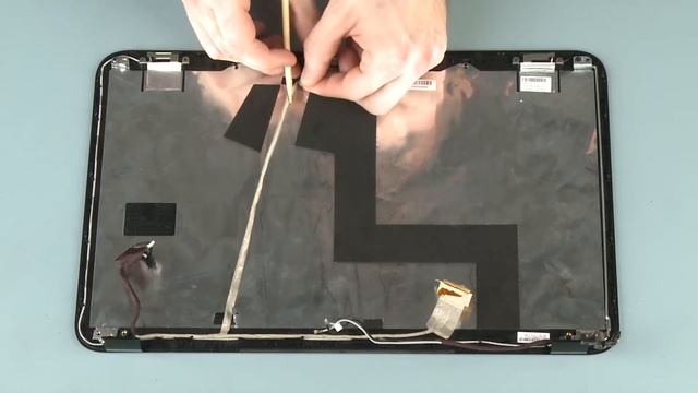 Replace the display panel cable | HP Pavilion g6-2000 Notebook | HP Support смотреть онлайн