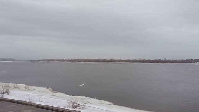 ледоход на Волге и Оке смотреть онлайн