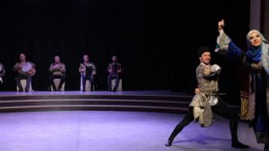 Даргинский фольклорный танец – «Шатилла».mp4