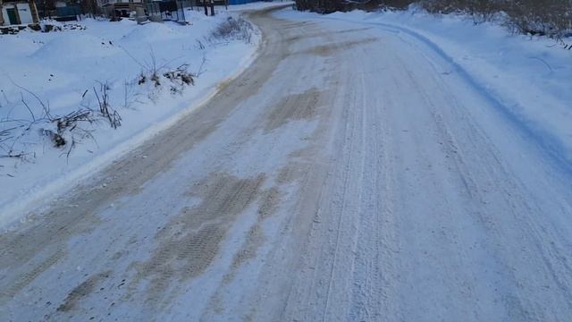 Красота ! Крым.  Посёлок Красногорье  -  27 января 2022 года.
