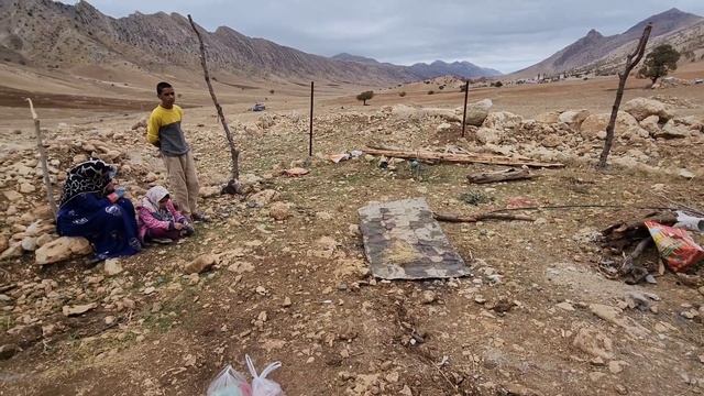 Kicking Morteza's second wife out of the house by himself смотреть онлайн