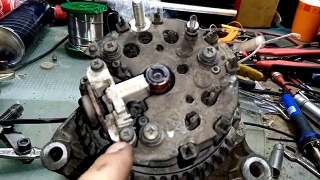 Mercedes-Benz w202 ремонт генератора смотреть онлайн