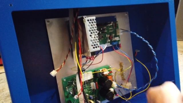 Технарь. Замена платы питания и частотного преобразователя в станках СТОРМ.