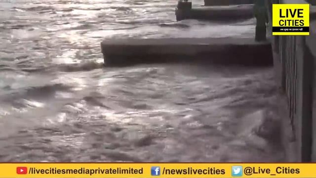Bihar Flood : Nepal Saptakoshi River का Water Level बढ़ा, Bihar में छूटा पानी, Kosi River से खतरा смотреть онлайн