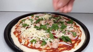 Такую вкуснятину вы захотите приготовить ещё не один раз/Пицца с тунцом/Pizza with tuna!