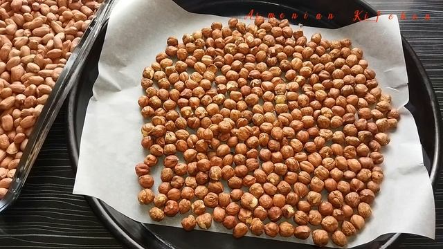 ինչպես համաչափ բովել գետնանուշը ? եւ պնդուկը հեշտ տարբերակով, չարազ, չարազեղեն|как жарить орехи смотреть онлайн