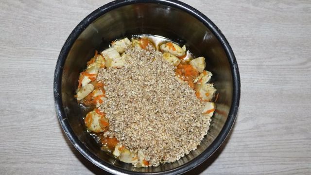 Перловка с курицей в мультиварке