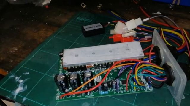 Yu Yang King 50A 72V Ebike Motor Controller Teardown YKZ7250JG смотреть онлайн