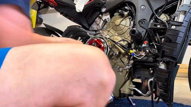Ducati Streetfighter V4S Clear Clutch Install