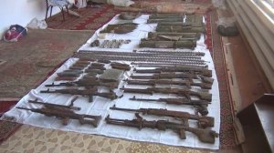 Изъятие оружия в ходе задержания членов ОПГ «Шараповские» (Оперативное видео ФСБ России, 28.11.2019)