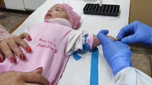 Lorrana. coleta de sangue, Blood test, анализ крови, آزمایش خون prueba de sangre, Bluttest, فحص الد