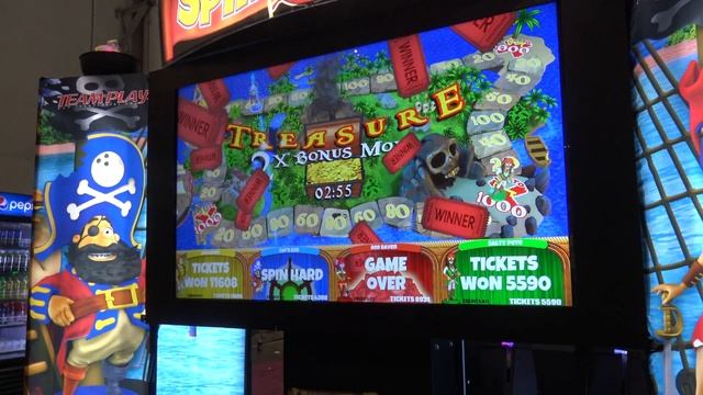 Spin Me Right Round With Spins Ahoy! by Team Play (IAAPA 2018) смотреть онлайн