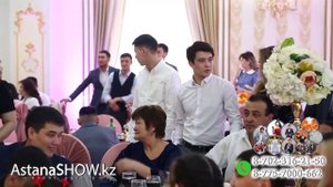Туфлисіз билеп ұятты жерін ұстады?. Сабыржан тамада Майкл Джексон болды. Астананың тамадалары в шок