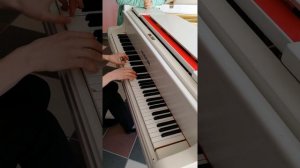 Мария Чайковская - В комнате цветных пелерин на пианино