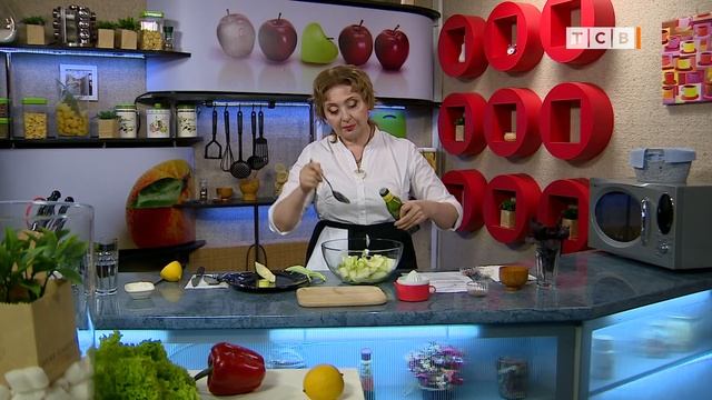 Куриные бёдрышки в апельсиновом соусе. Готовим в микроволновке. Дело вкуса 07.06.2019 смотреть онлайн