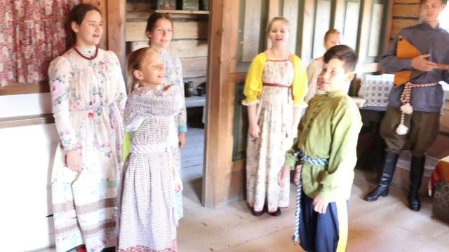 Театр народной традиции "Ситцевая деревенька" - "Сибирские посиделки" смотреть онлайн