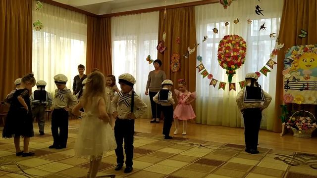 праздник 8 марта. смотреть онлайн