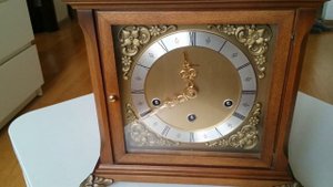 Вестминстерский бой в часах Юнганс