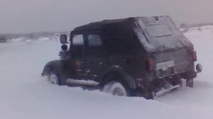 Газ-69 и нива по снегу дубль 2.