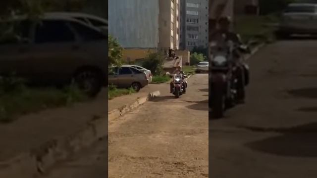 Первая поездка Софьи на мотоцикле смотреть онлайн