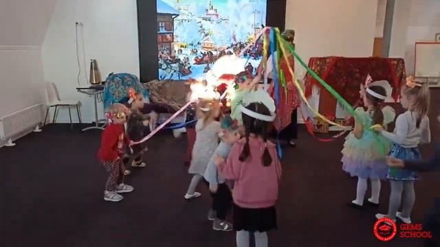Масленица в садике ДЖЕМС / Частный детский сад СПб Мурино Девяткино сверхновый GEMS в Охта парке