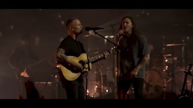 God of Revival - Brian and Jenn Johnson, feat. Phil Wickham