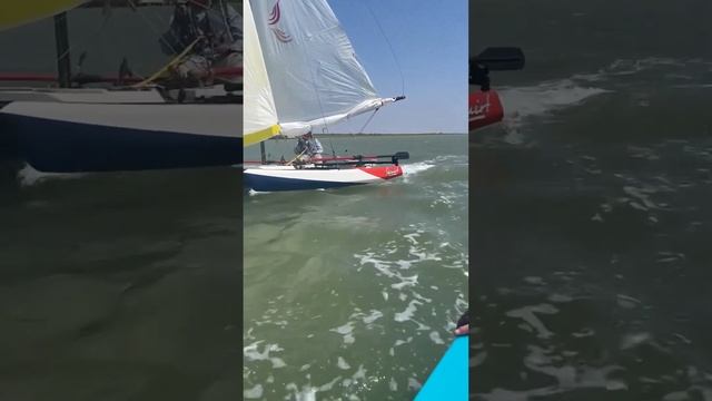 Squirt Trimaran - Catches a gust.