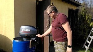 Запуск лодочного мотора SEA-PRO 9,9 OTH после года простоя.