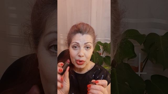 Как наносить красную помаду? #краснаяпомада#какправильнонаноситьпомаду
