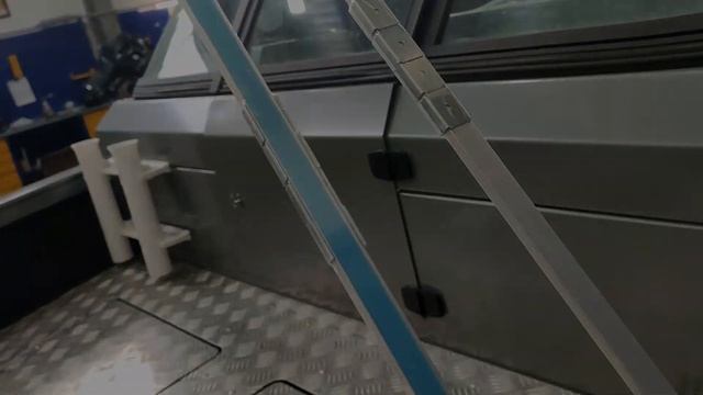 ПОДСВЕЧИВАЕМ КОКПИТ ЛОДКИ И УСТАНАВЛИВАЕМ ГОЛОВНОЙ НАРУЖНЫЙ СВЕТ смотреть онлайн