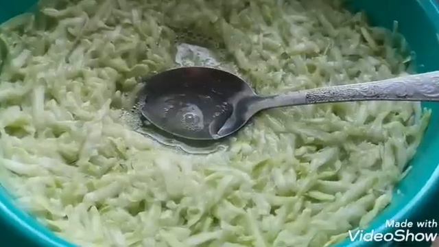 ОЛАДУШКИ ИЗ КАБАЧКОВ К ЧАЮ СЪЕДАЮТСЯ ЗА ОДИН ПРИСЕСТ