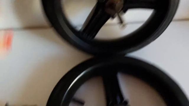 Ремонт колес коляски Бабето
