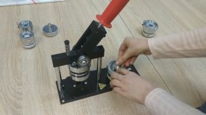 Как мы закатные значки делали