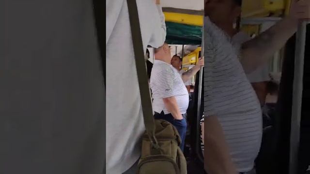 #люди #автобус #Львів #Україна #молитва #підпишись #правда #дорога #Господь #хрест смотреть онлайн