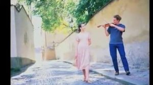 Счастье с волосами цвета льна