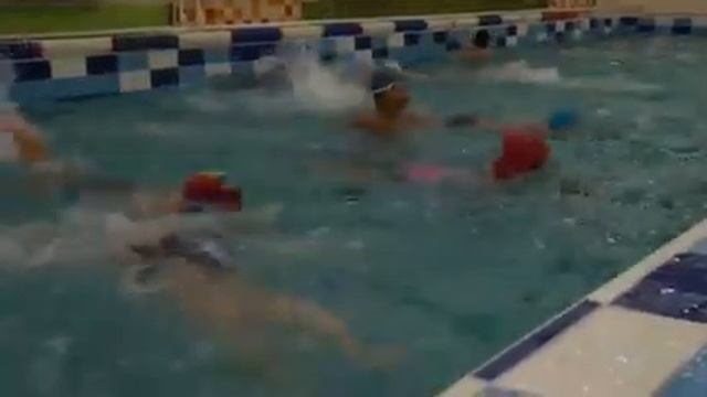 Реклама Бассейна смотреть онлайн