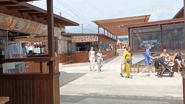 Сочи. Адлер пляж Причал сегодня 7 июня 2024. Обстановка на пляже море сейчас. Погода на курорте