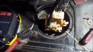 Nissan Terrano2 КА24 меняем бензонасос