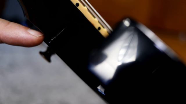 Why I'll Never Buy Another Gibson... смотреть онлайн