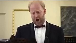 3. Korobeiniki ("Oh, my crate is so full"). Vladimir Miller, basso profundo. wmv