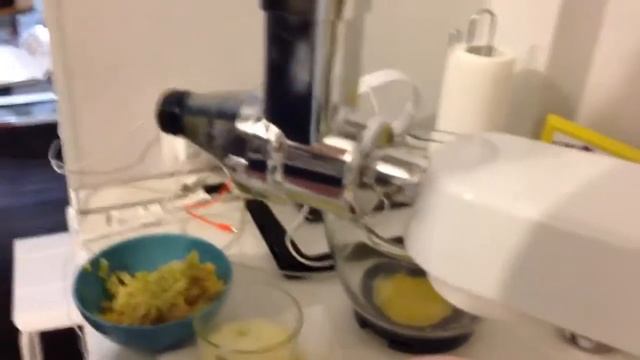 Оливье за 2 минуты, или Kenwood Chef в деле.