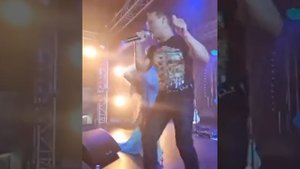 Бузова и Рудковская танцуют под Шатунова