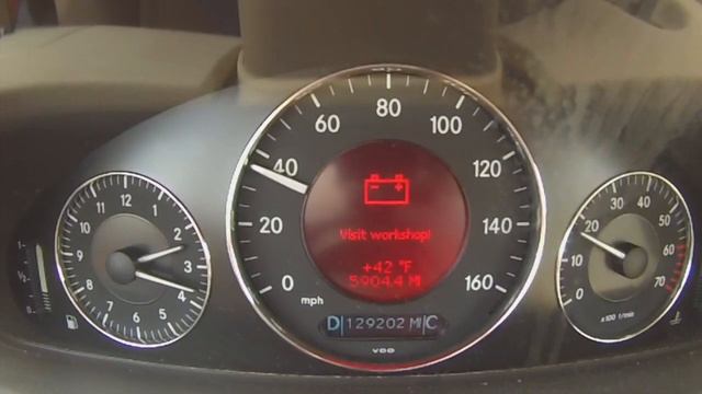 BATTERY VISIT WORKSHOP Warning Light on Mercedes (SOLVED!) смотреть онлайн