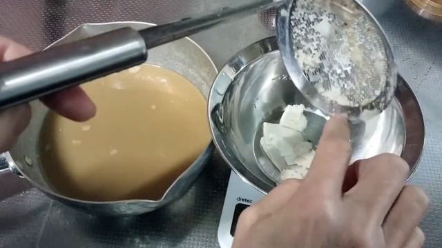 Изготовление японских свечей с Nanking Haze.ナンキンハゼで和ろうそく作り。