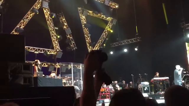 Баста - Осень ( Ледовый дворец 14.11.2015 г.) смотреть онлайн