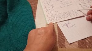 Кофточка спицами на ребенка 4-5 лет регланом сверху.